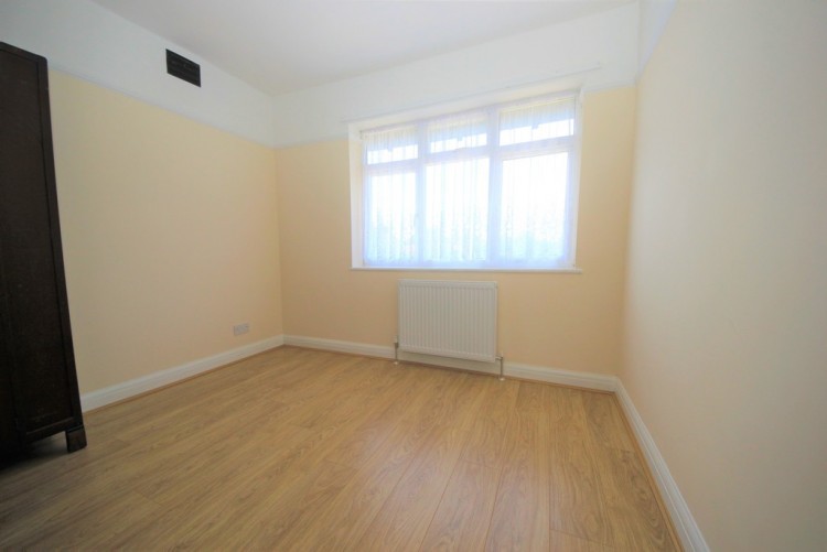 Property to Rent in Stag Lane, Edgware, London, United Kingdom