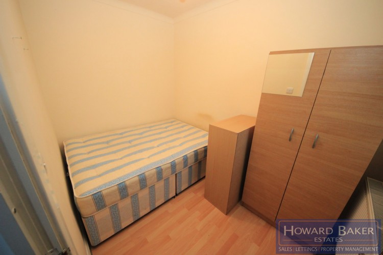 Property to Rent in Tenby Road, Edgware, London, United Kingdom