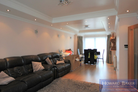 Property to Rent in Beverley Drive, Edgware, Edgware, United Kingdom