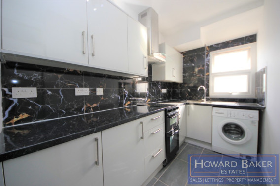 Property to Rent in Deansbrook Road, Edgware, United Kingdom