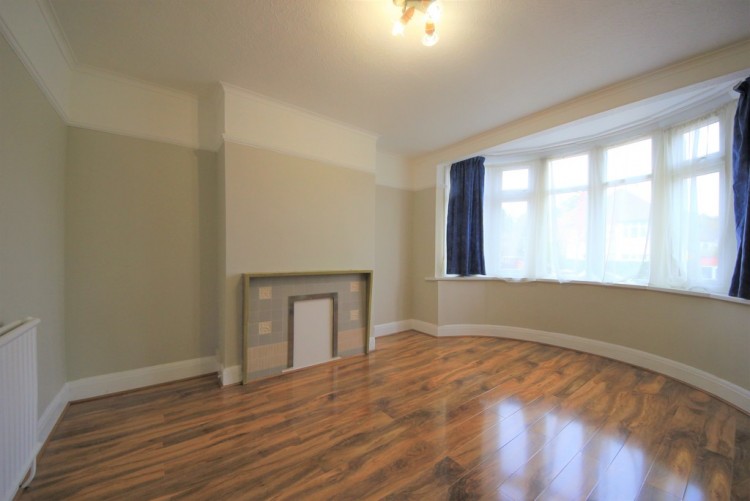 Property to Rent in Colindeep Lane, Colindale, London, United Kingdom