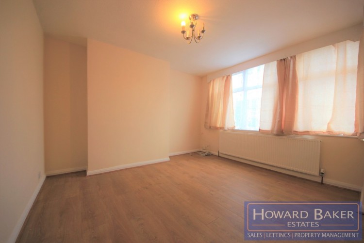 Property to Rent in Brent Park Road, Hendon, Hendon, London, United Kingdom
