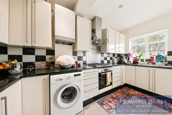 Property for Sale in Lewgars Avenue, Kingsbury, London, United Kingdom