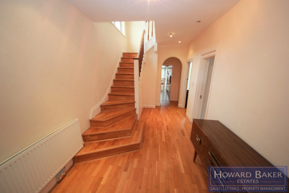 Property to Rent in Station Road, Hendon, London, United Kingdom